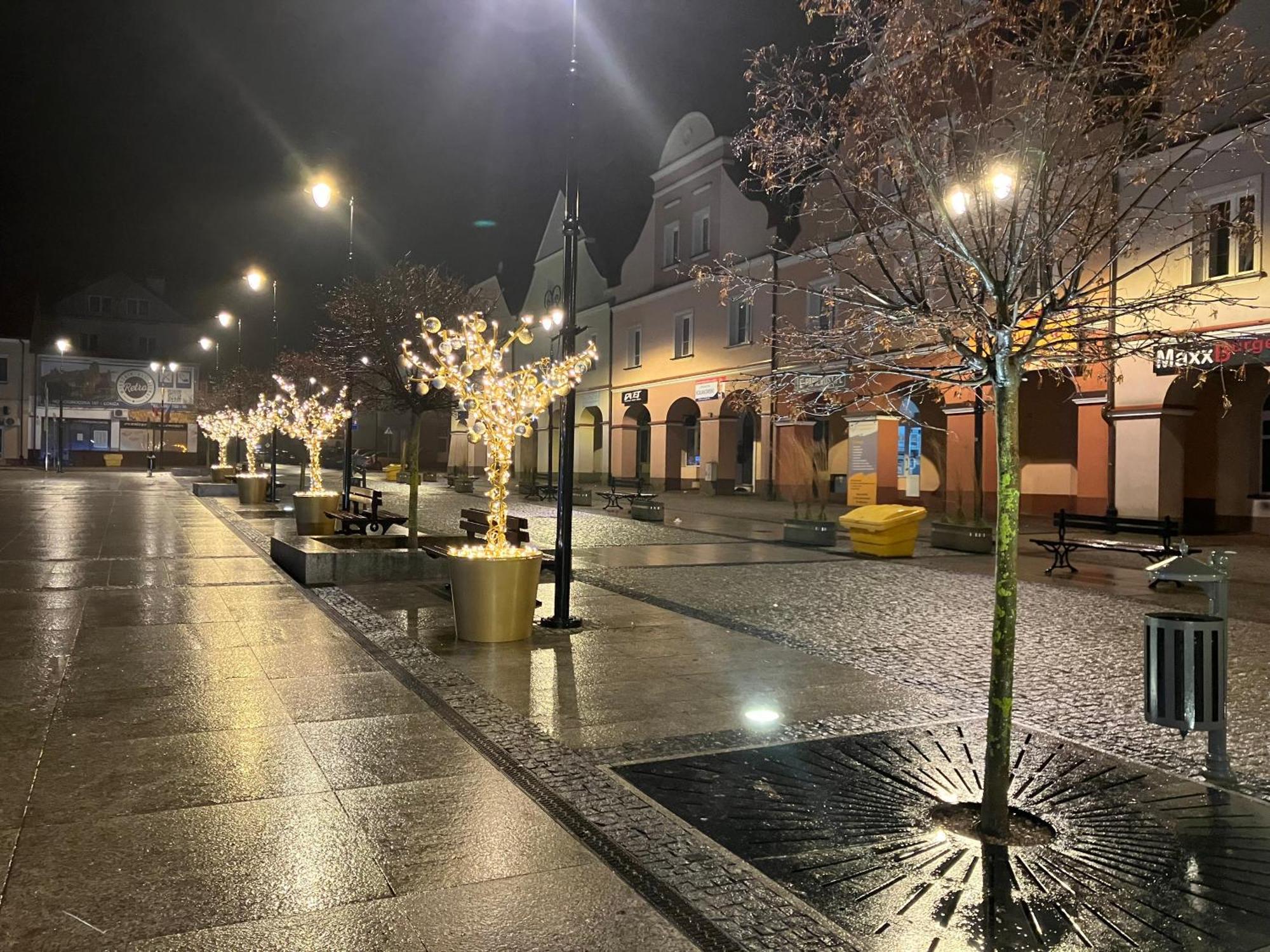 Stary Rynek 18 *