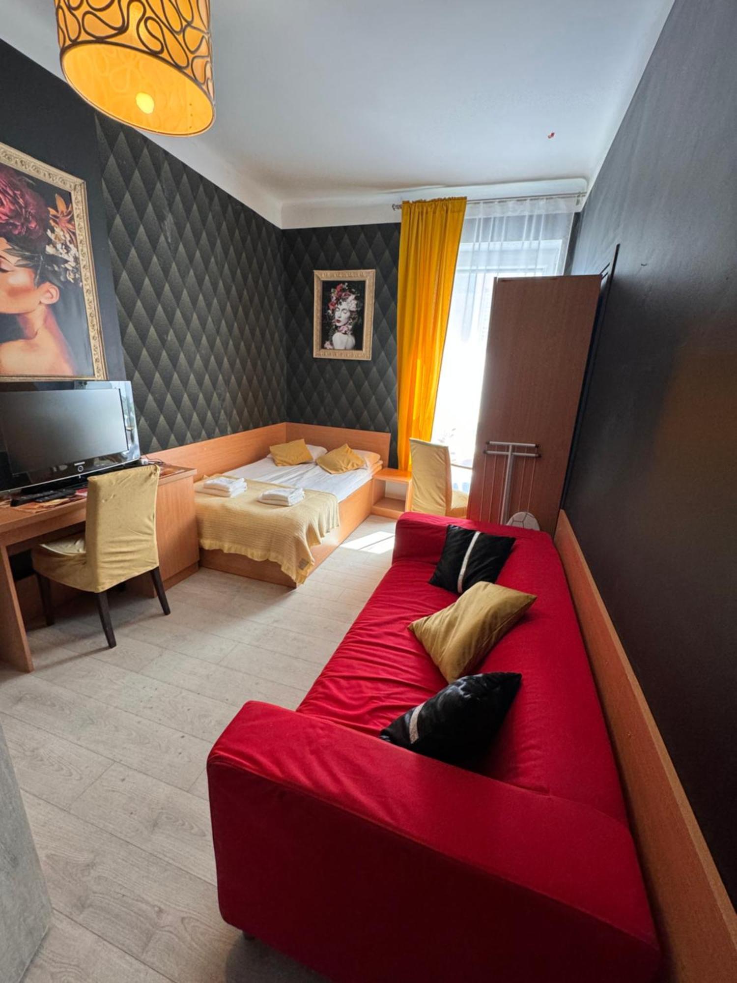Stary Rynek 18 Apartment *